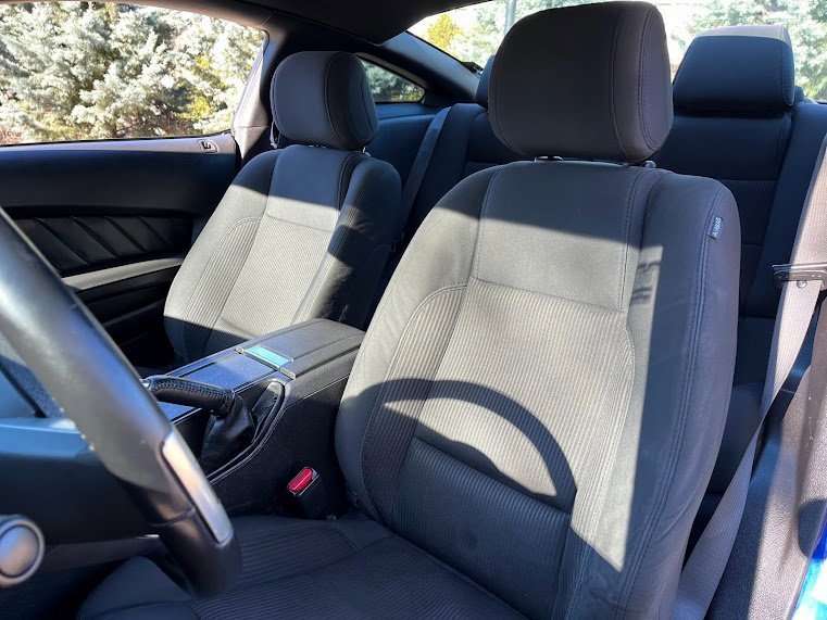 Used 2013 Ford Mustang GT Premium w/ Comfort Pkg image 9