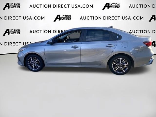 Used 2022 Kia Forte LXS w/ LXS Technology Package image 5