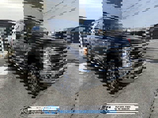 Used 2022 Ford F250 Lariat w/ Chrome Package image 1