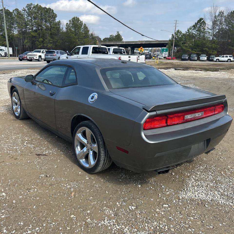 Used 2012 Dodge Challenger SXT Plus image 9