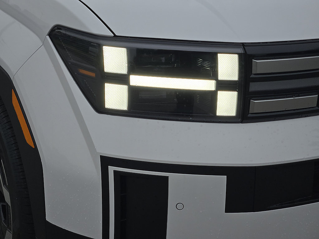 New 2026 Hyundai Santa Fe SE FWD image 9