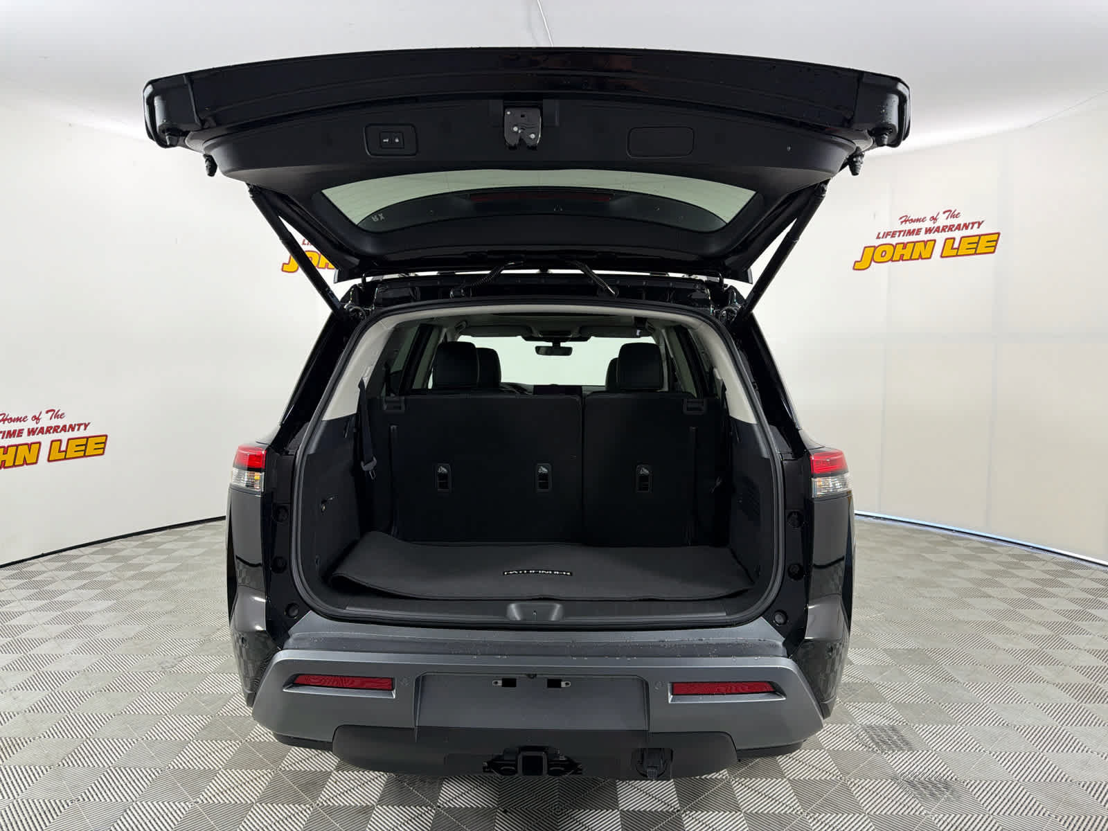 New 2026 Nissan Pathfinder SL w/ SL Premium Package FWD image 5