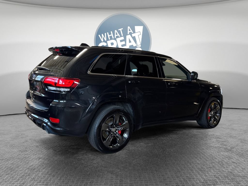 Used 2015 Jeep Grand Cherokee SRT w/ Quick Order Package 26J AWD/4WD image 3