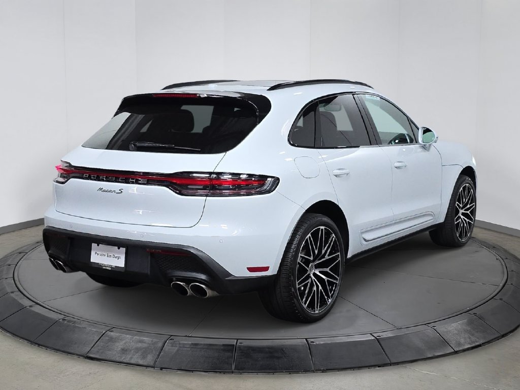 Certified 2026 Porsche Macan S AWD/4WD image 7