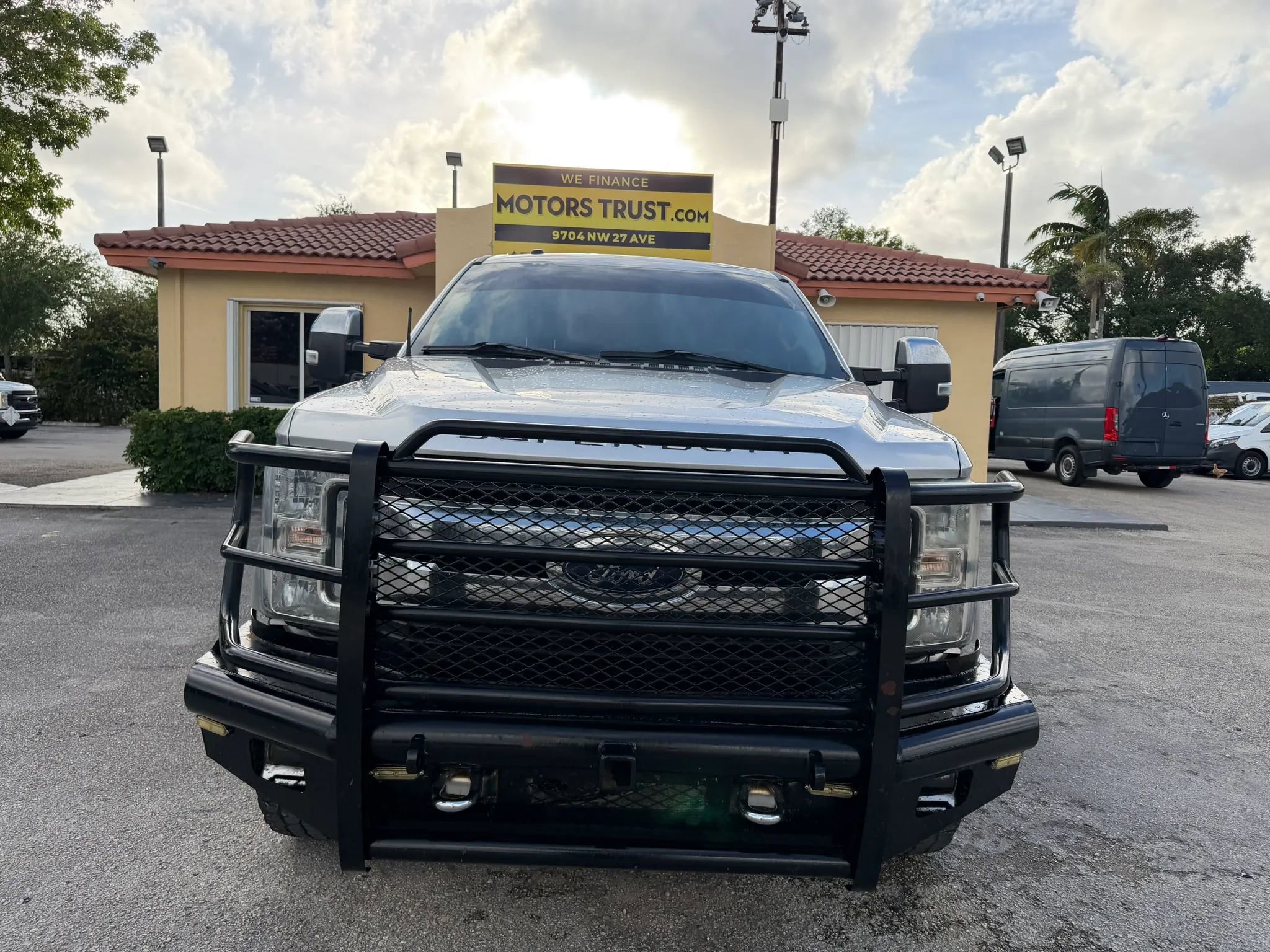 Used 2018 Ford F250 XLT w/ XLT Premium Package image 8