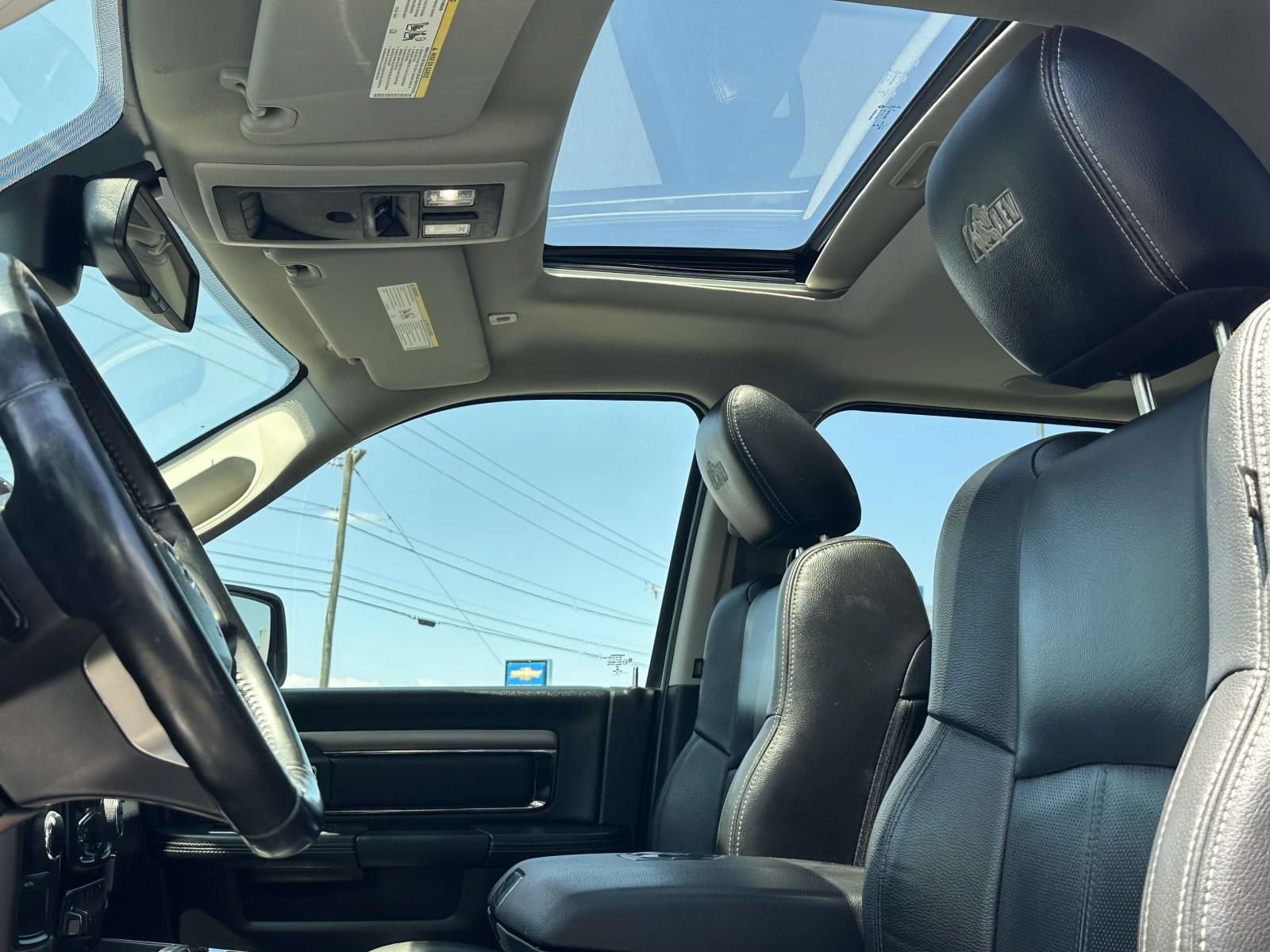 Used 2018 RAM 2500 Laramie w/ Sport Appearance Group AWD/4WD image 23