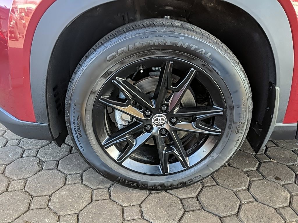 Used 2024 Toyota Grand Highlander Limited image 11