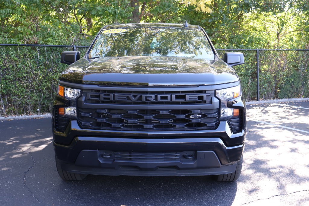 Certified 2024 Chevrolet Silverado 1500 Custom w/ LPO, Dark Essentials Package AWD/4WD image 2