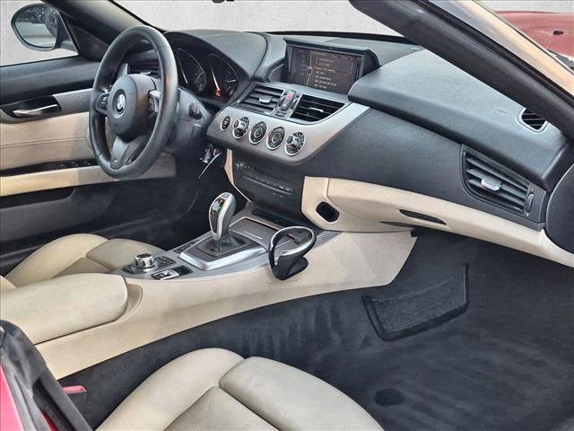 Used 2014 BMW Z4 sDrive28i RWD image 18
