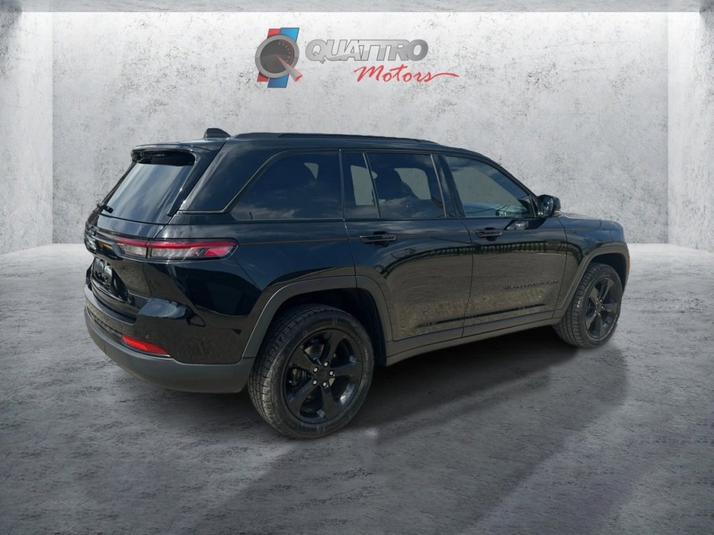 Used 2023 Jeep Grand Cherokee Altitude image 6