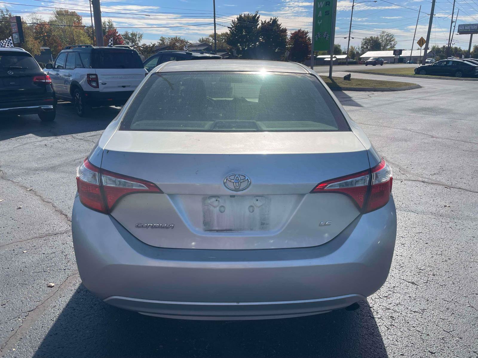 Used 2016 Toyota Corolla LE FWD image 6