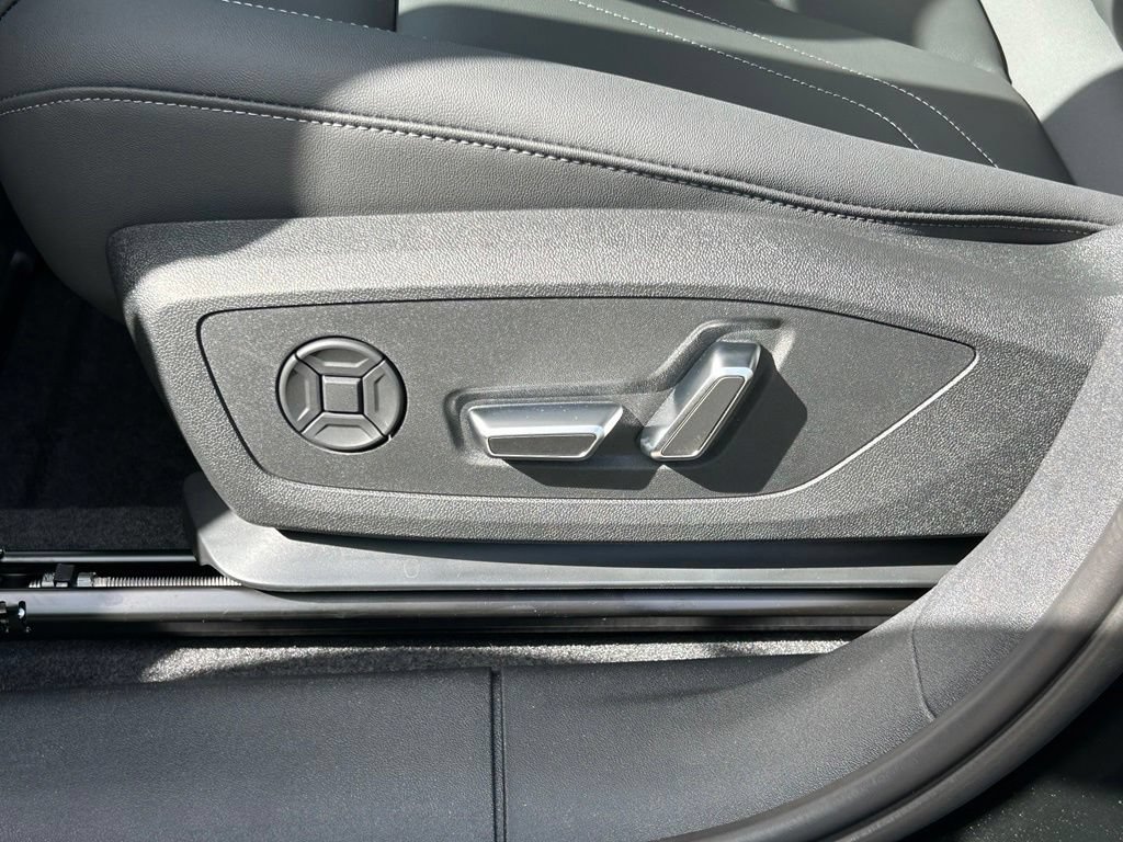 New 2026 Audi Q3 quattro 2.0T AWD/4WD image 16
