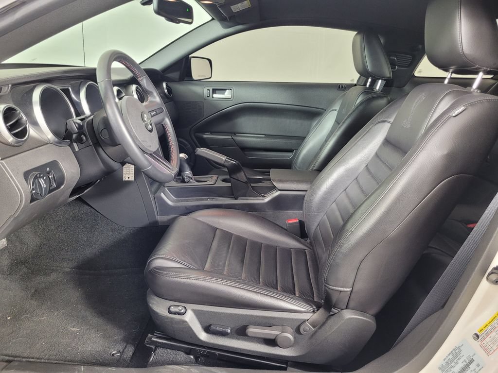 Used 2007 Ford Mustang Shelby GT500 RWD image 14