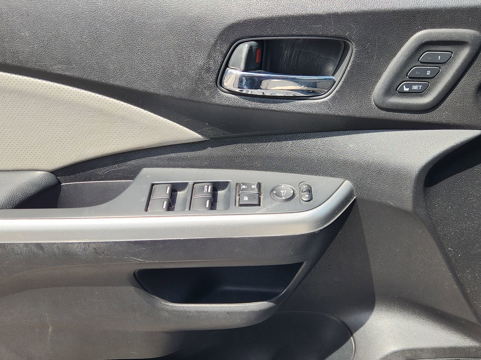 Used 2015 Honda CR-V Touring image 27