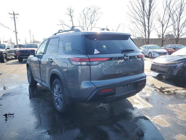 New 2026 Nissan Pathfinder SV image 5