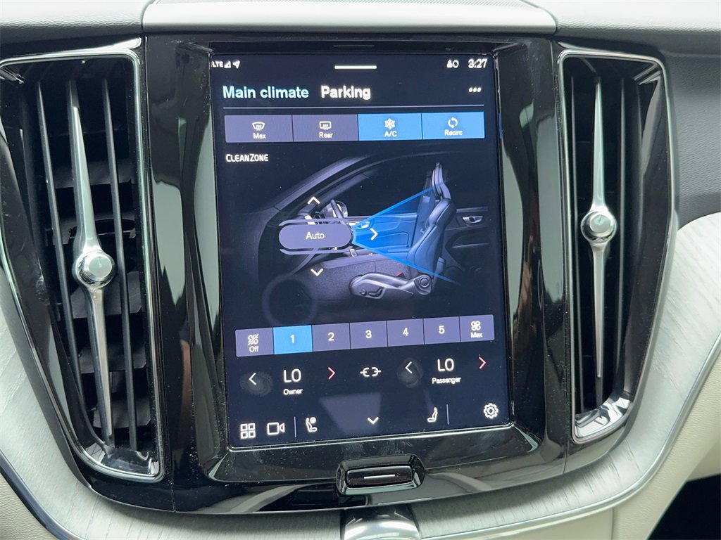 Used 2025 Volvo XC60 T8 Plus w/ Protection Package Premier image 28