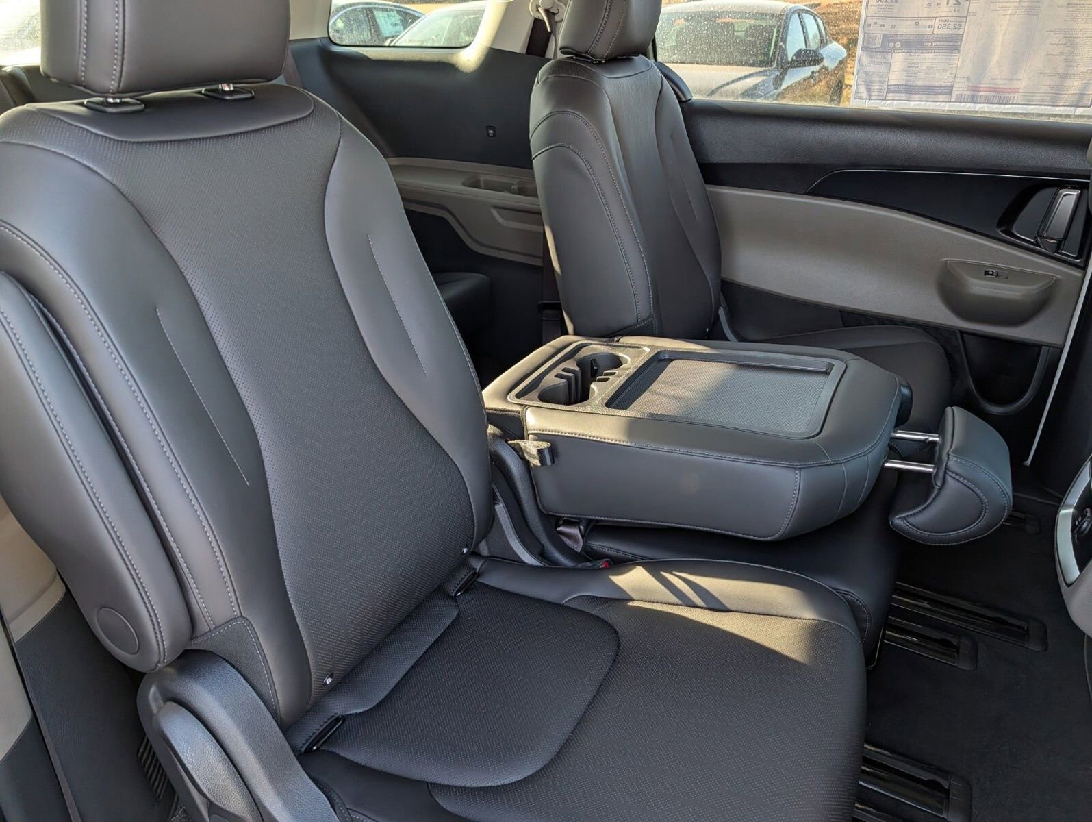 Used 2026 Kia Carnival image 21