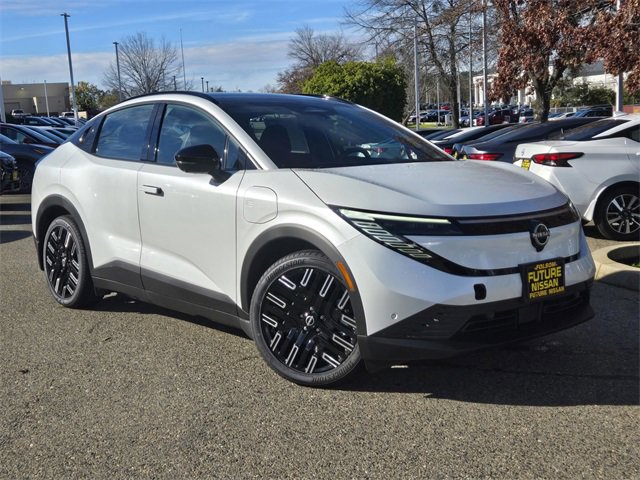 New 2026 Nissan Leaf Platinum+ image 1