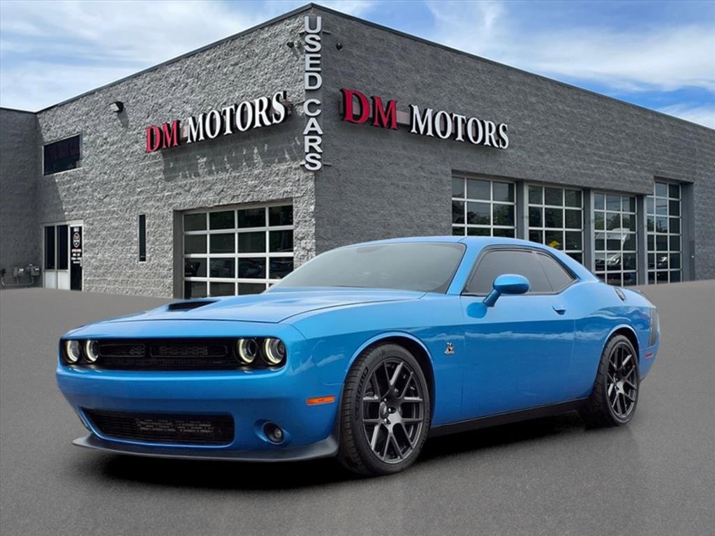 Used 2016 Dodge Challenger R/T Scat Pack w/ Leather Interior Group