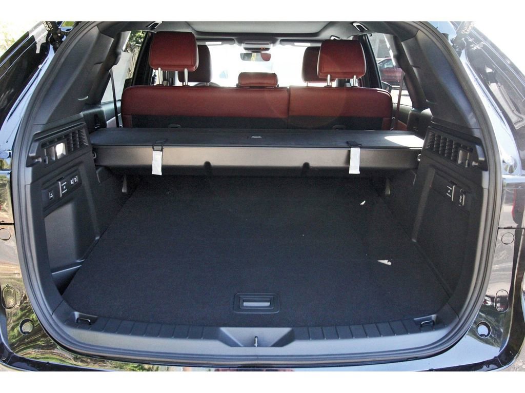 New 2025 MAZDA CX-70 Plug-In Hybrid w/ Premium Plus image 7