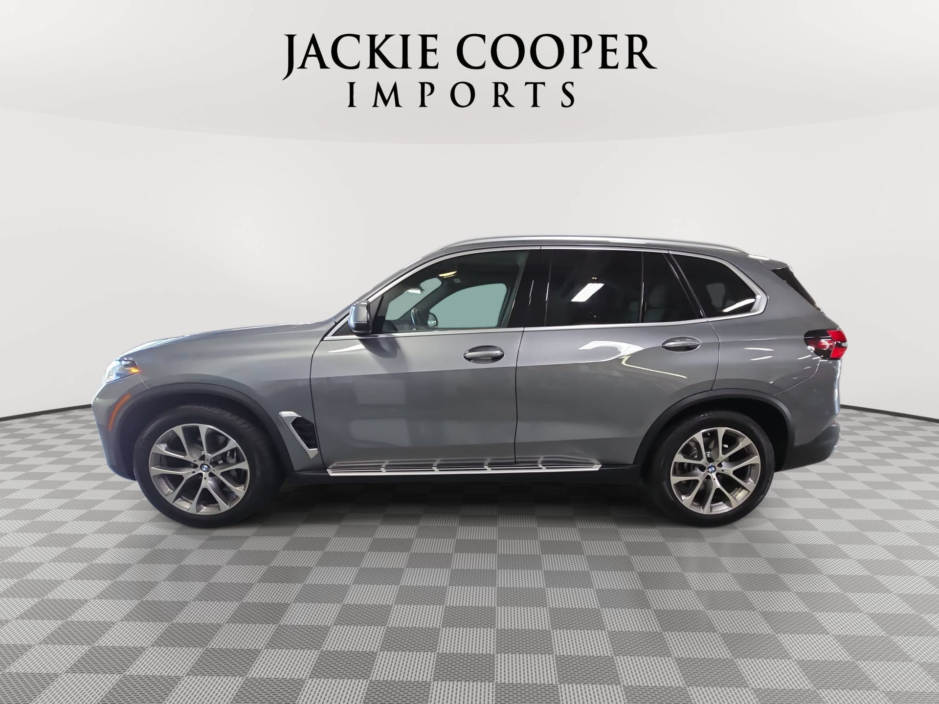 Used 2025 BMW X5 xDrive40i AWD/4WD image 8
