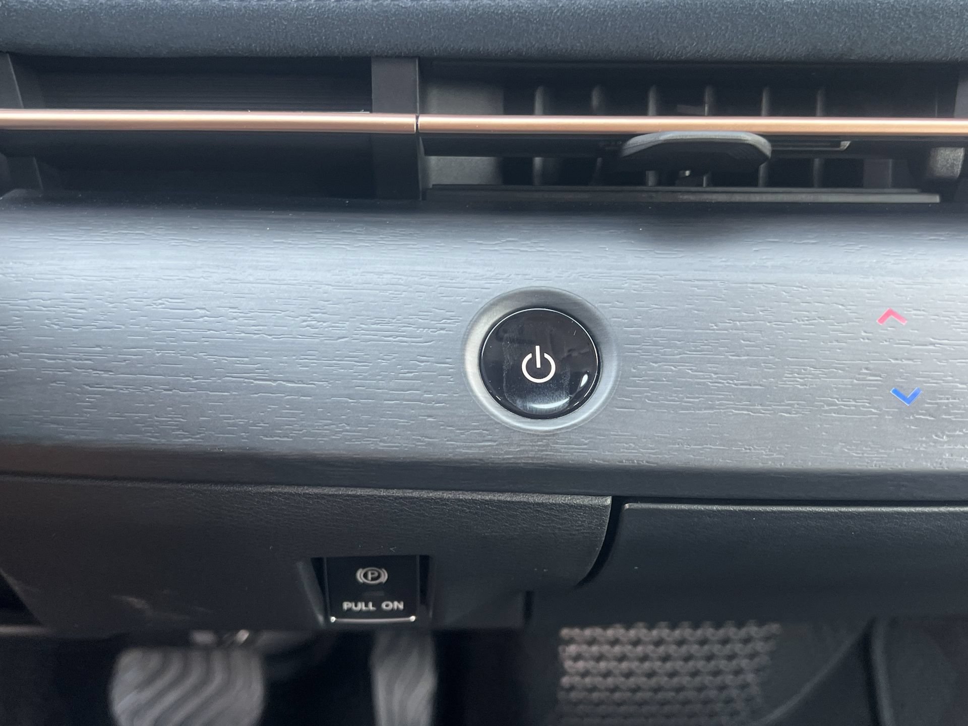 Certified 2024 Nissan Ariya AWD image 7