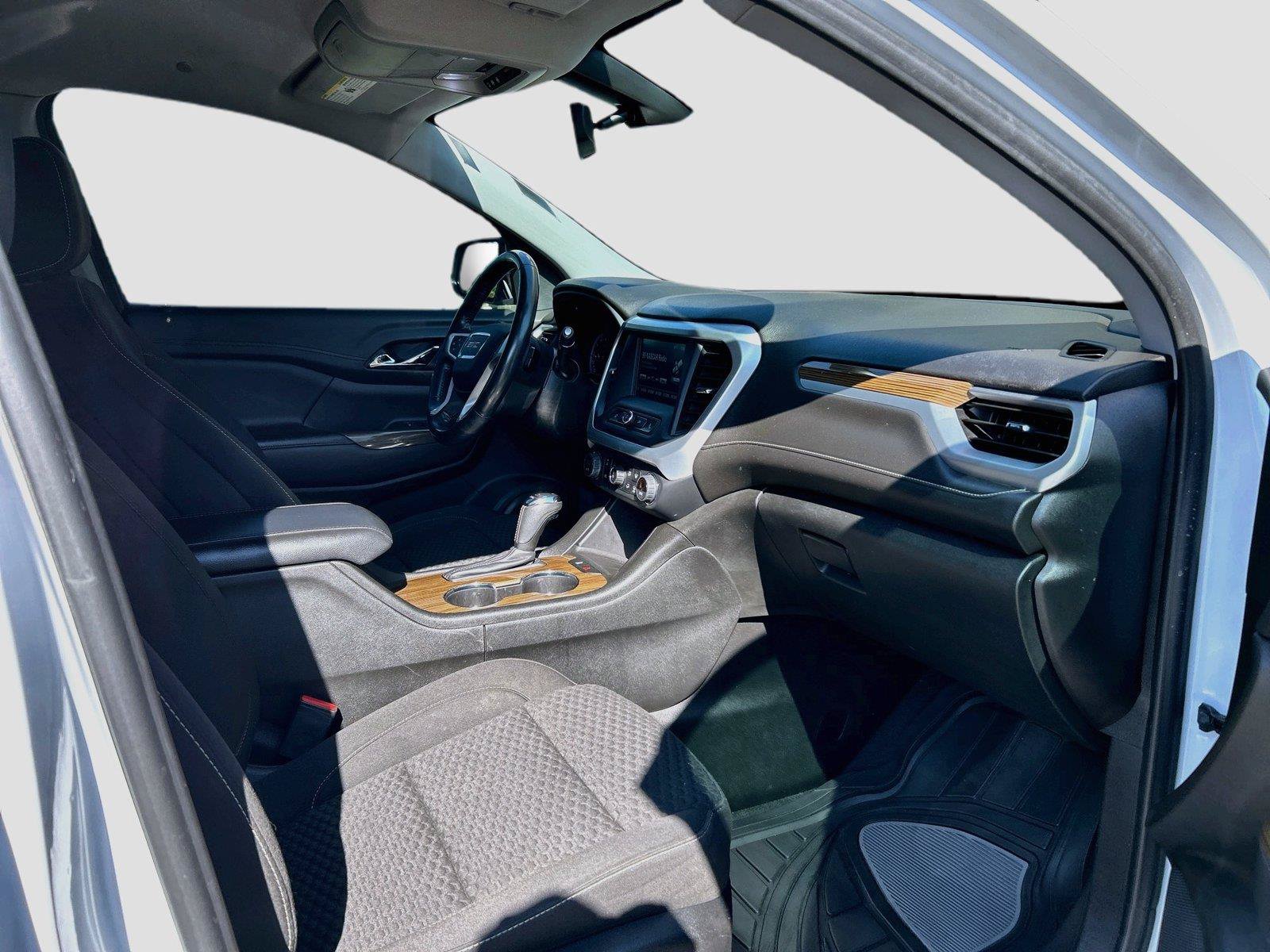 Used 2019 GMC Acadia SLE FWD image 14