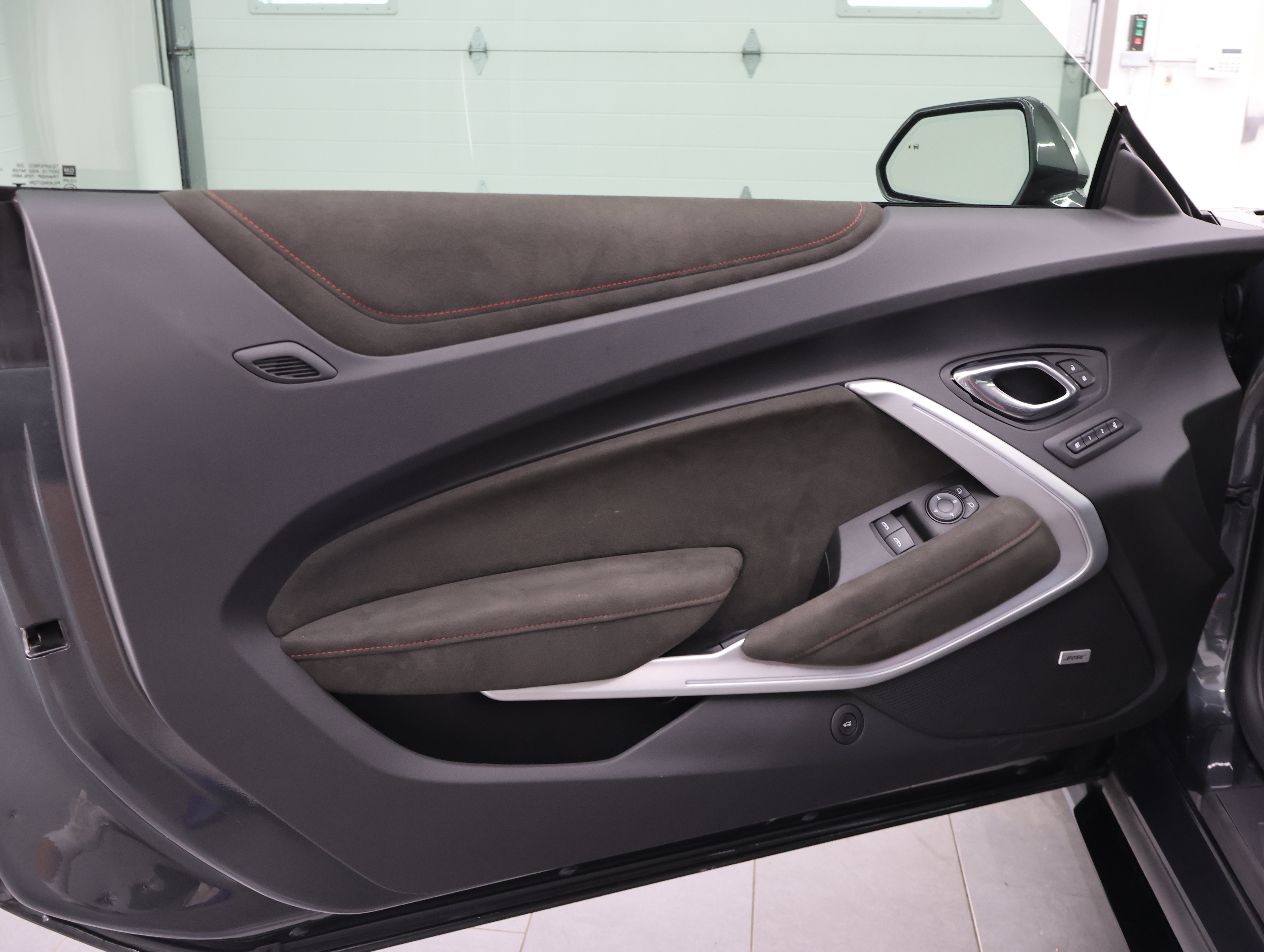 Used 2017 Chevrolet Camaro ZL1 RWD image 30