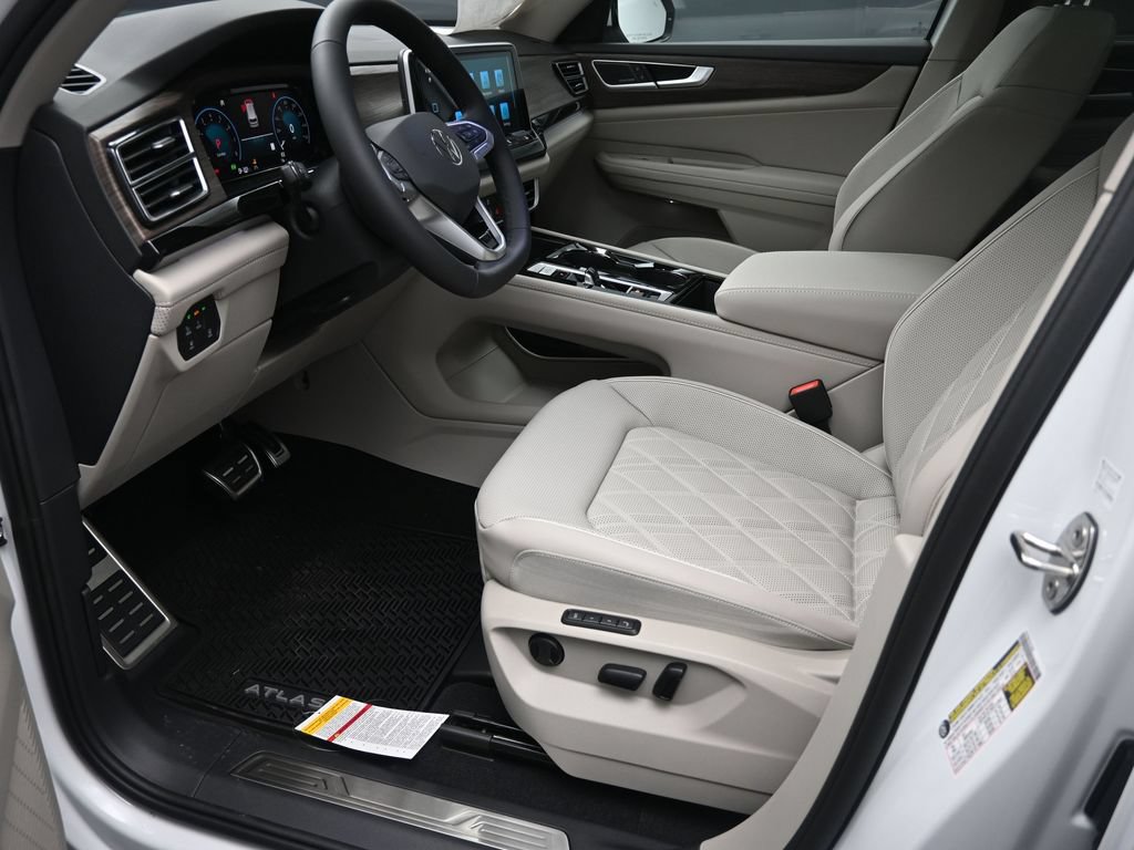 New 2026 Volkswagen Atlas SEL Premium R-Line AWD/4WD image 17