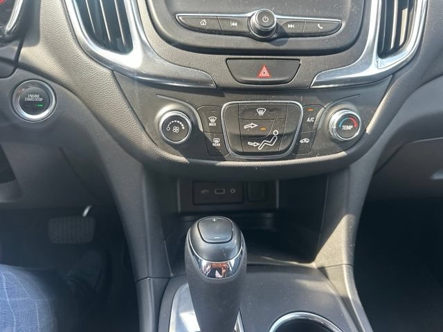 Used 2020 Chevrolet Equinox LT FWD image 12