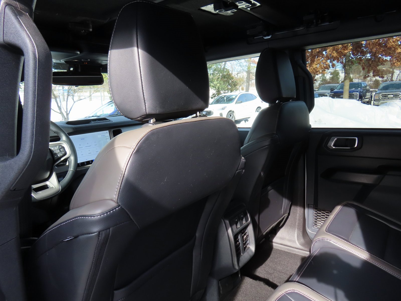 Used 2025 Ford Bronco Outer Banks image 33