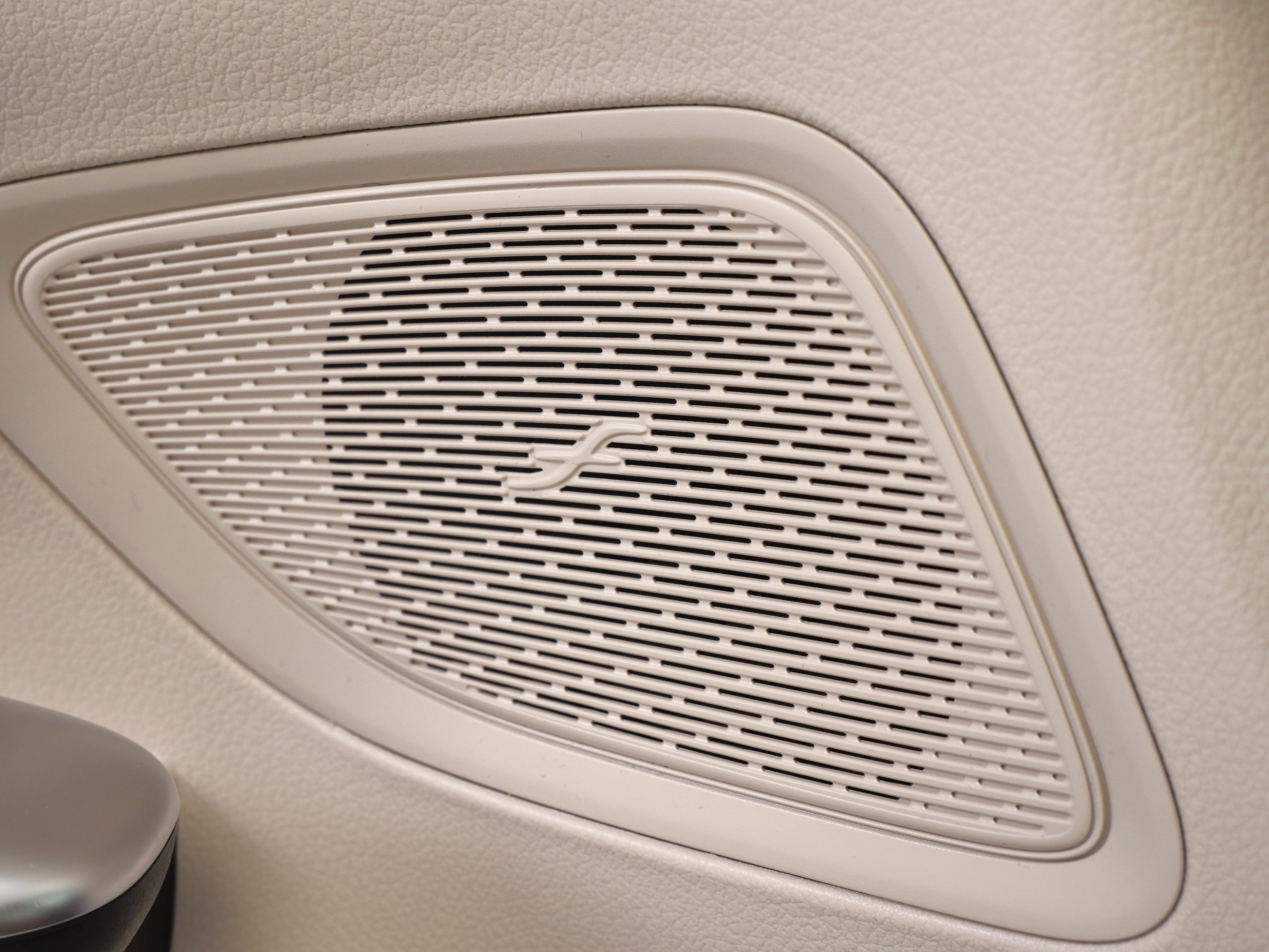 Certified 2023 Mercedes-Benz C 300 4MATIC Sedan image 33