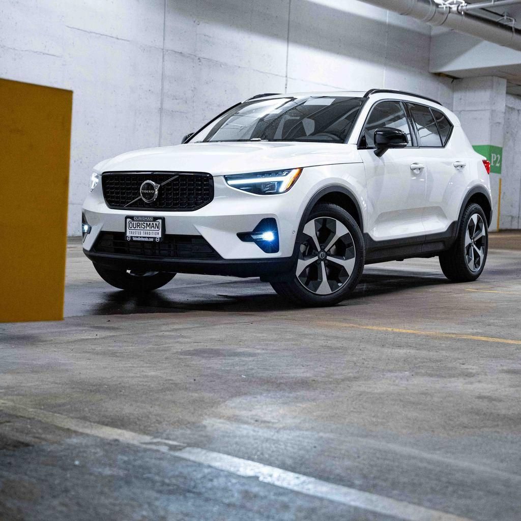 New 2026 Volvo XC40 B5 Plus w/ Protection Package Premier AWD/4WD image 1