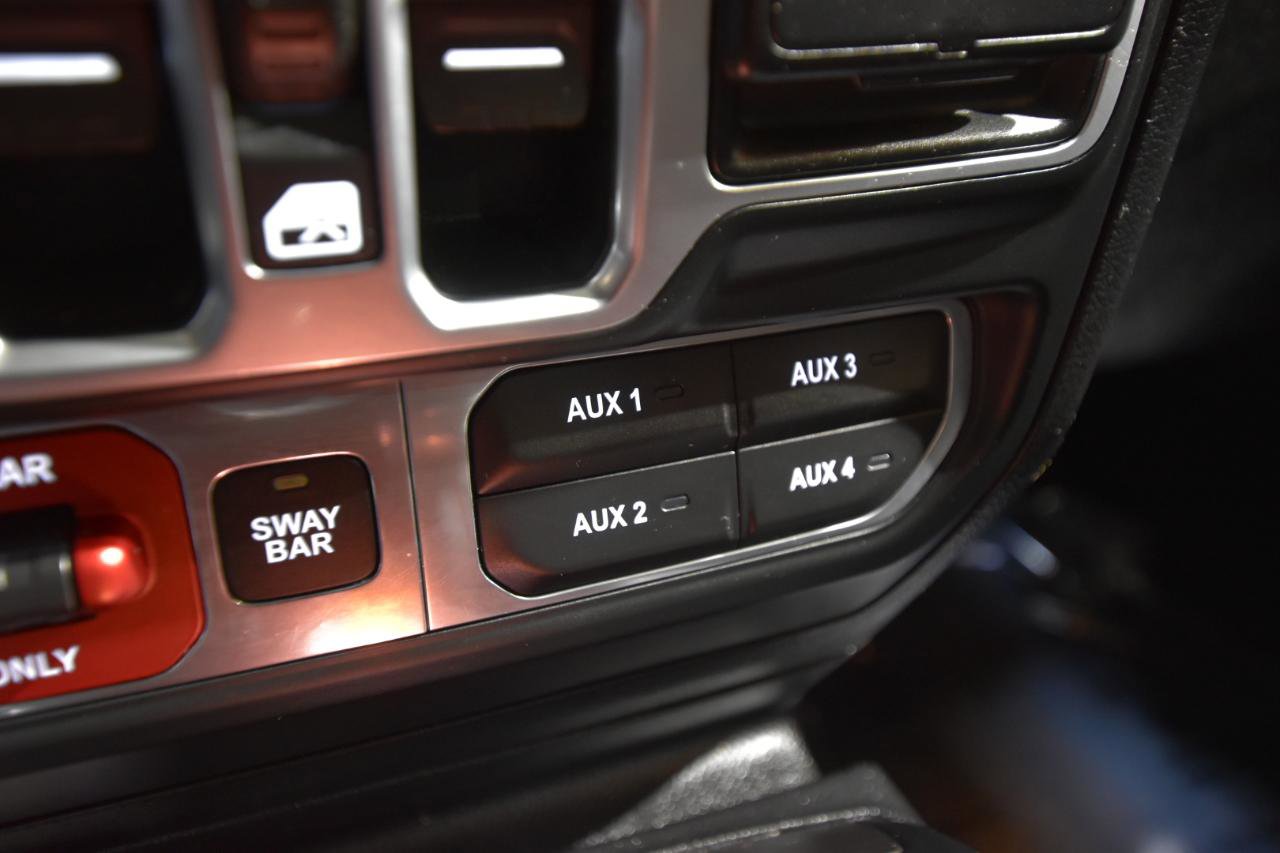 Used 2018 Jeep Wrangler Unlimited Rubicon AWD/4WD image 38