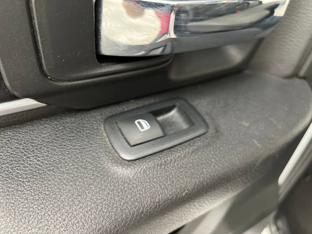 Used 2024 RAM 1500 Warlock AWD/4WD image 19