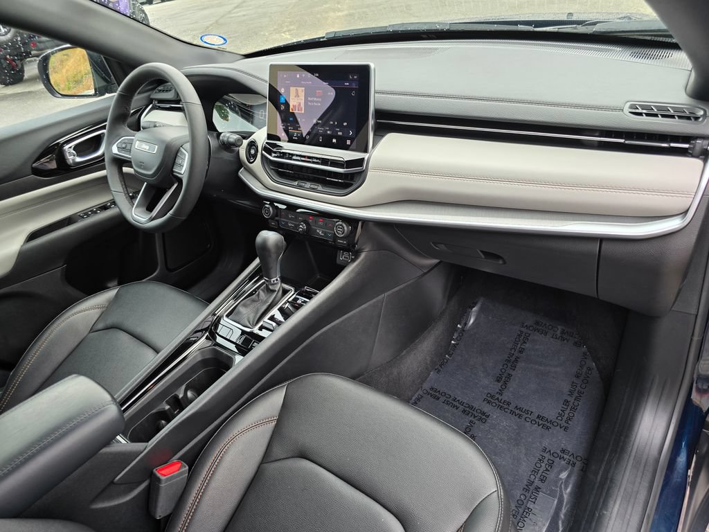 Used 2024 Jeep Compass Limited AWD/4WD image 28