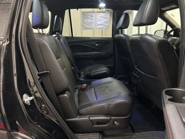 Used 2022 Honda Pilot Black Edition image 12