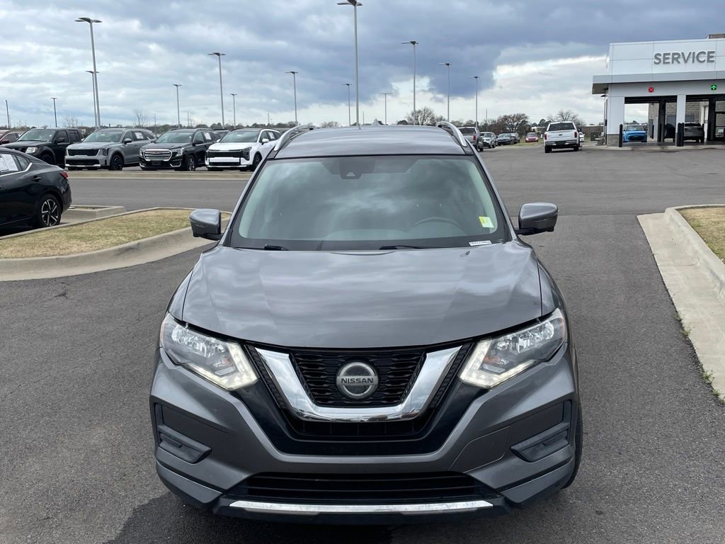 Used 2019 Nissan Rogue SV w/ Premium Package image 2