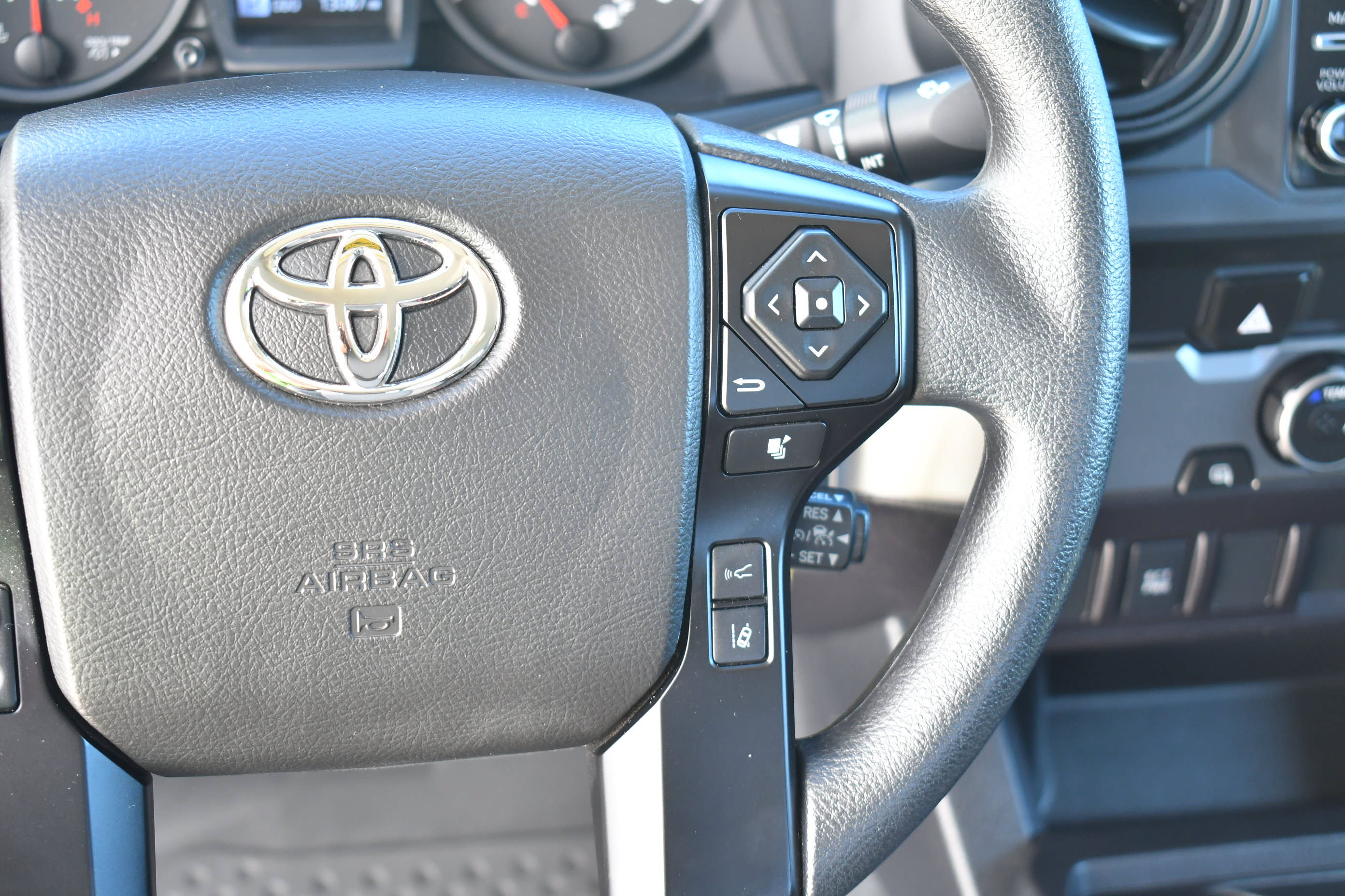 Used 2023 Toyota Tacoma SR RWD image 19