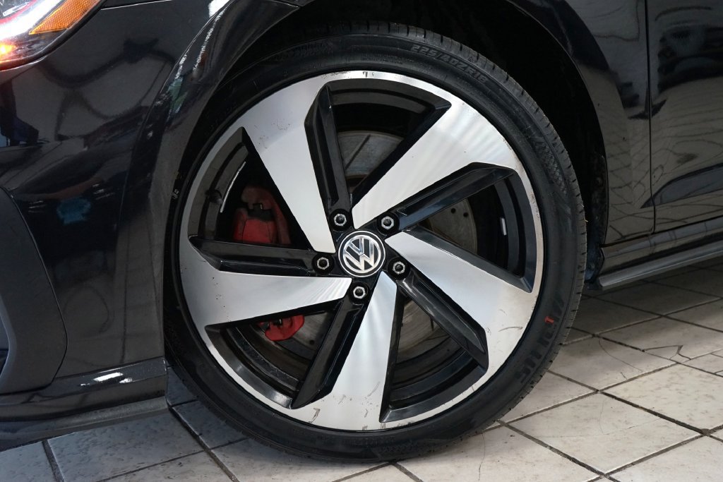Used 2019 Volkswagen GTI SE FWD image 50