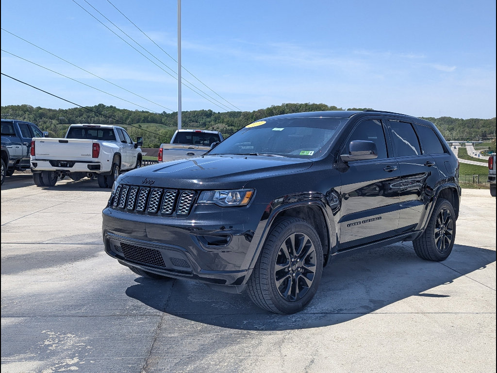 Used 2019 Jeep Grand Cherokee Altitude