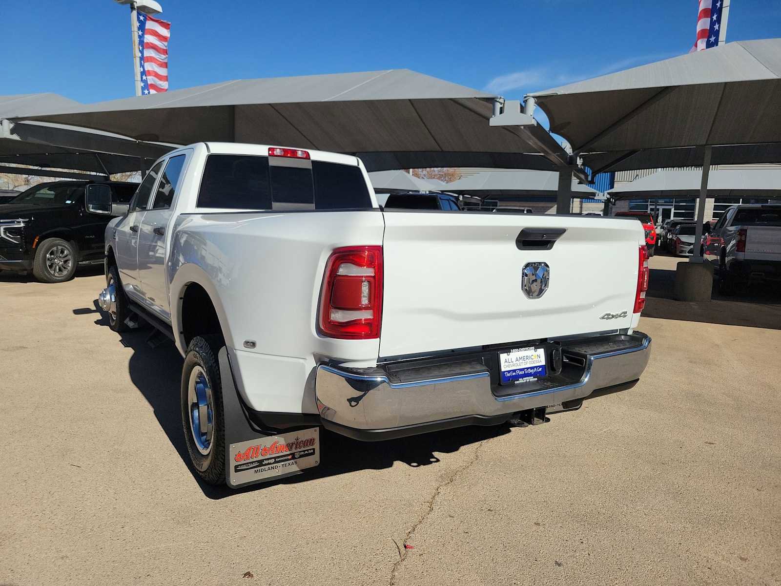 Used 2024 RAM 3500 Tradesman w/ Chrome Appearance Group image 4