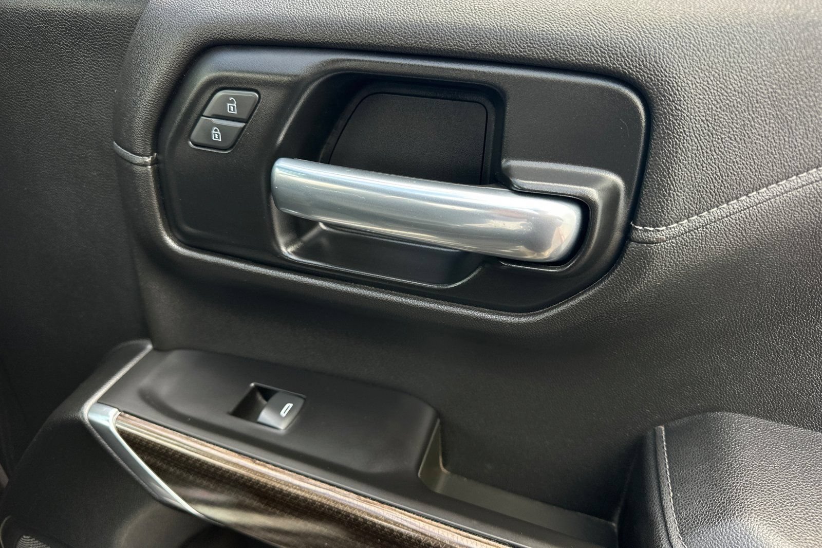 Used 2021 Chevrolet Silverado 1500 RST AWD/4WD image 21