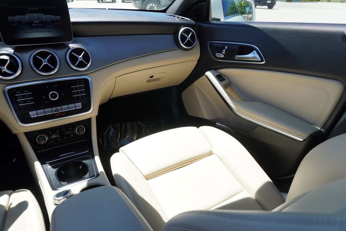 Used 2018 Mercedes-Benz CLA 250 image 18