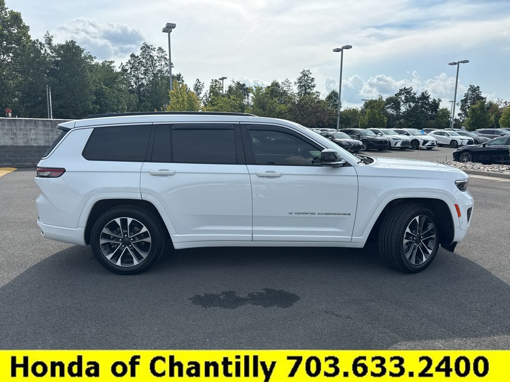 Used 2024 Jeep Grand Cherokee L Overland w/ Luxury Tech Group IV AWD/4WD image 8