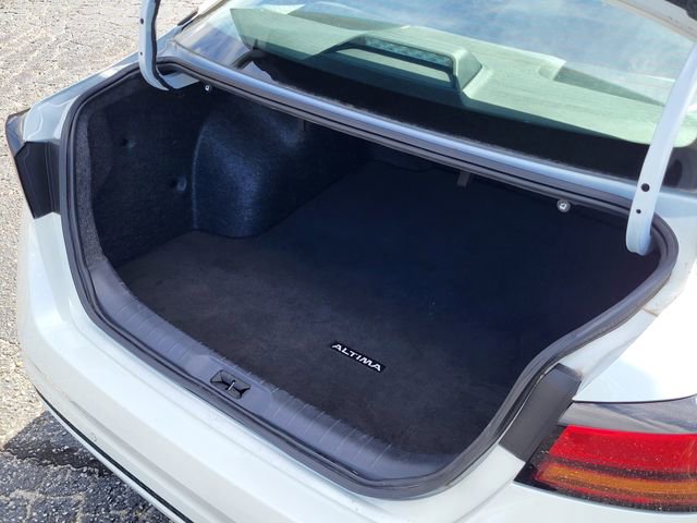 Used 2024 Nissan Altima 2.5 SV image 4