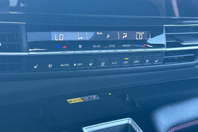 Certified 2025 Toyota Sienna XSE w/ XSE Premium Package AWD/4WD image 21