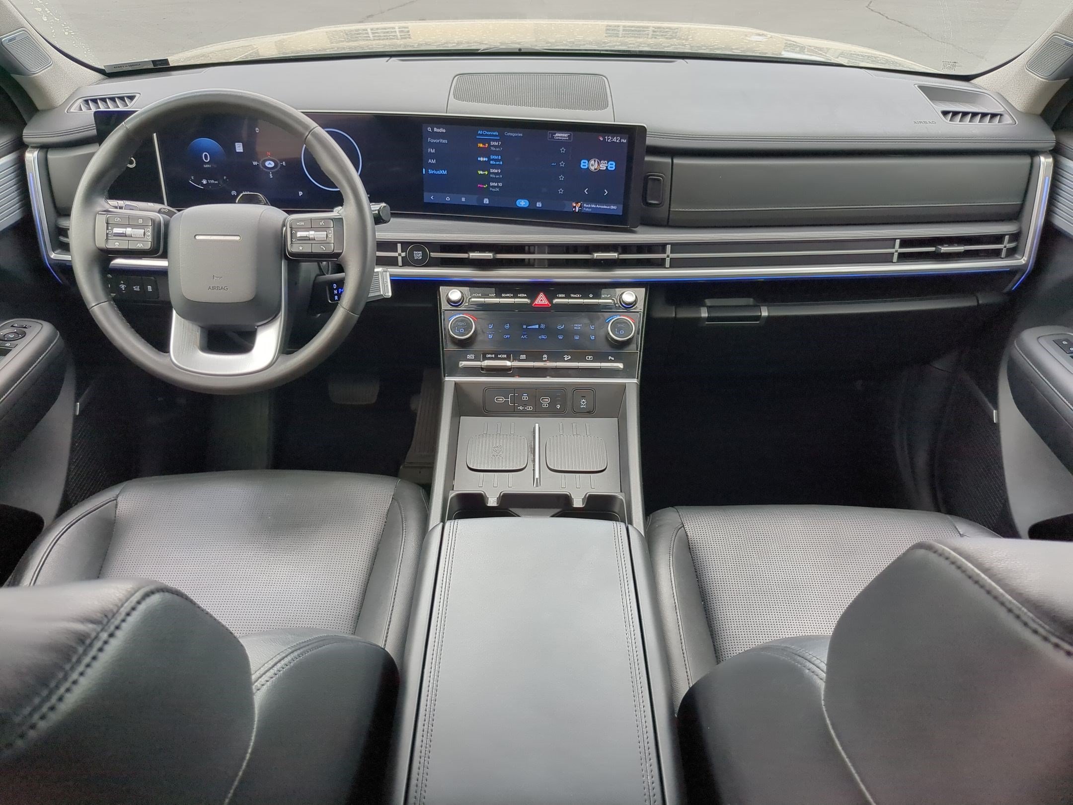 Certified 2024 Hyundai Santa Fe Limited AWD/4WD image 32