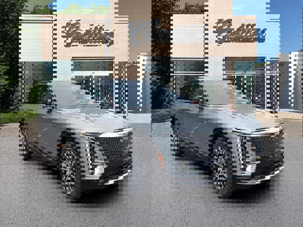 New 2026 Cadillac Lyriq Luxury image 7