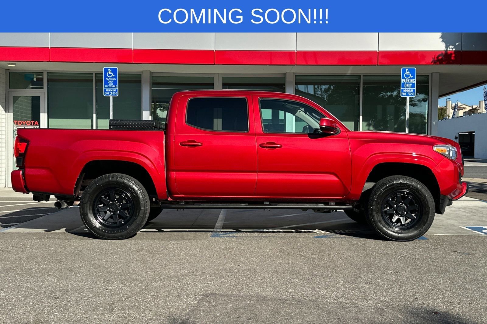 Used 2023 Toyota Tacoma SR AWD/4WD image 3